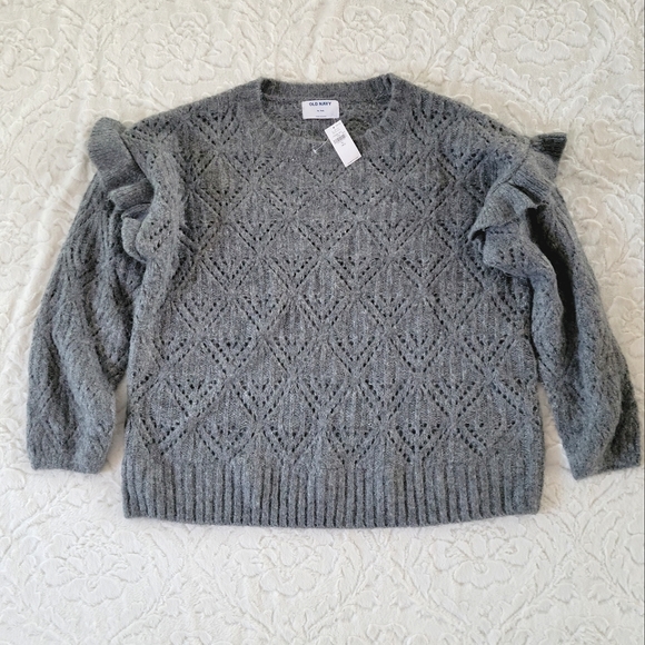 Old Navy Sweaters - 🆕 Women's Old Navy Ruffle Sleeve Sweater 🆕
